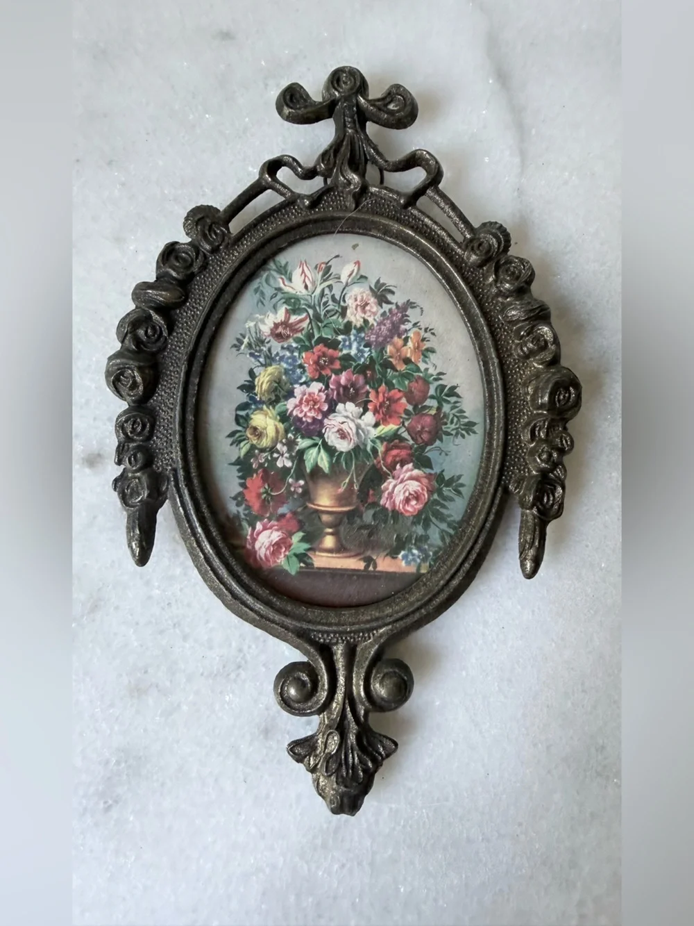 N/A decorative oval
